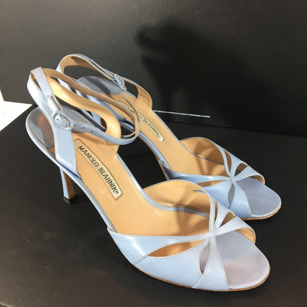 Manolo Blahnik Butterby Heels